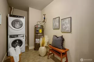 51 Pine St, Edmonds, WA 98020 - Photo 15