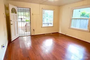 14040 Ashworth Ave N, Seattle, WA 98133 - Photo 3