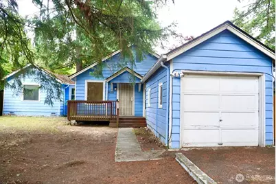 14040 Ashworth Avenue N, Seattle, WA 98133 - Photo 1