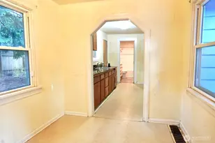14040 Ashworth Ave N, Seattle, WA 98133 - Photo 5