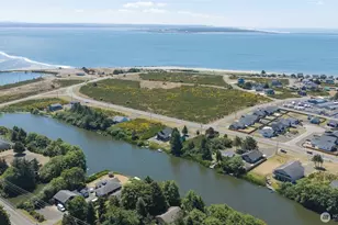 998 Point Brown Ave SE, Ocean Shores, WA 98569 - Photo 25