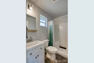 998 Point Brown Avenue SE, Ocean Shores, WA 98569 - Photo 17
