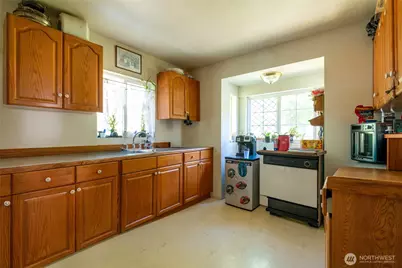 5411 62nd Avenue SW, Olympia, WA 98512 - Photo 3