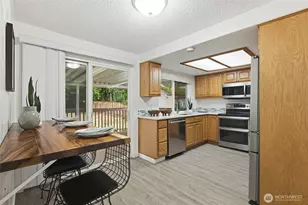 16117 131st Pl SE, Renton, WA 98058 - Photo 7