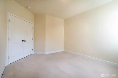 23829 SE 2nd Place, Sammamish, WA 98074 - Photo 13