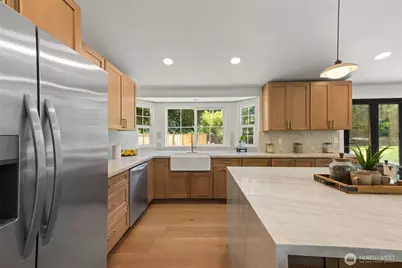 8655 NE 170th Street, Kenmore, WA 98028 - Photo 7