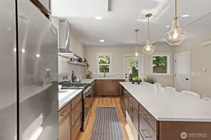 2652 NW 57th St, Seattle, WA 98107 - Photo 11