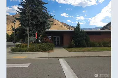 300 Woodring Street, Cashmere, WA 98815 - Photo 1