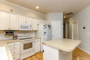 5610 W 61st Ave, University Place, WA 98467 - Photo 7