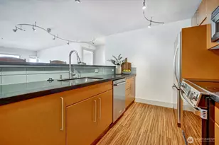1550 Eastlake Ave E, Seattle, WA 98102 - Photo 5