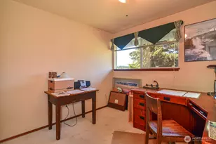 425 SW 183rd St, Normandy Park, WA 98166 - Photo 15
