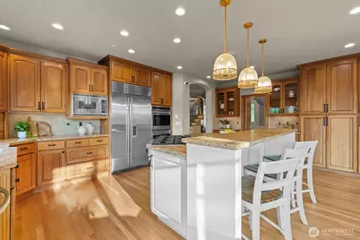 14716 SE 83rd Place, Newcastle, WA 98059 - Photo 9