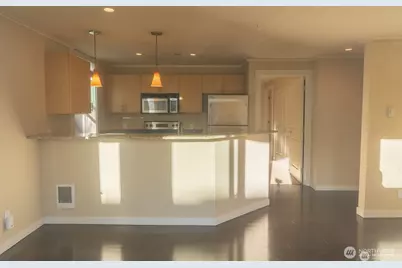 626 4th Avenue W #201, Seattle, WA 98119 - Photo 11