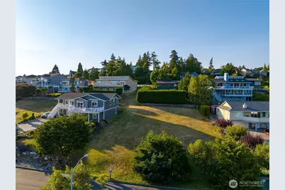 4512 Queen Ann Way, Anacortes, WA 98221 - Photo 9