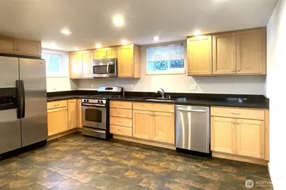 4725 35th Avenue SW #B, Seattle, WA 98126 - Photo 5