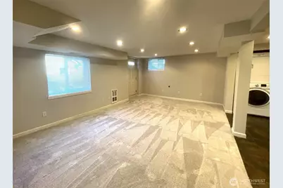 4725 35th Avenue SW #B, Seattle, WA 98126 - Photo 3