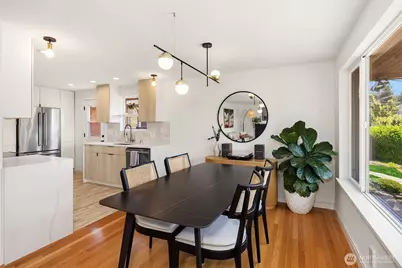2502 NE 68th Street, Seattle, WA 98115 - Photo 9