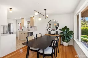 2502 NE 68th St, Seattle, WA 98115 - Photo 9