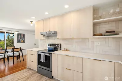 2502 NE 68th Street, Seattle, WA 98115 - Photo 13