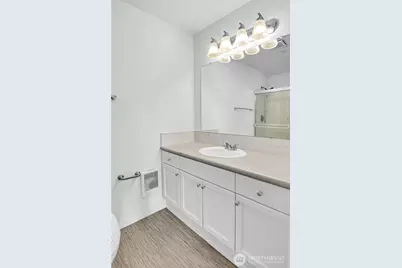 15330 Sunwood Boulevard #E304, Tukwila, WA 98188 - Photo 23