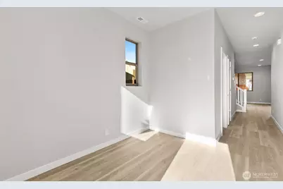 12611 SE 256th Place #17, Kent, WA 98030 - Photo 3