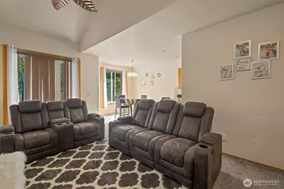 12607 64th Avenue E, Puyallup, WA 98373 - Photo 17