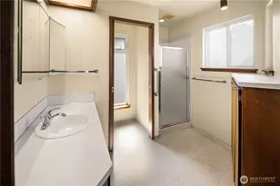 12153 Marine View Dr SW, Burien, WA 98146 - Photo 21