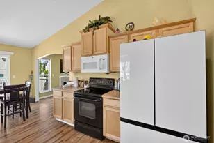 18318 13th Ave Ct E, Spanaway, WA 98387 - Photo 5