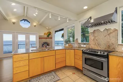 131 S Bay Way, Port Ludlow, WA 98365 - Photo 15