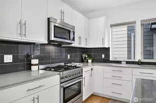 4222 Linden Ave N, Seattle, WA 98103 - Photo 11