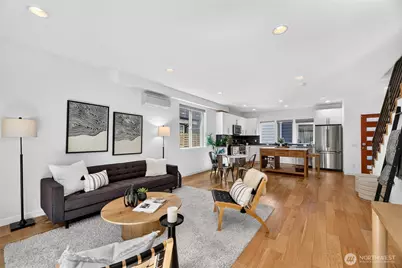 4222 Linden Avenue N, Seattle, WA 98103 - Photo 9