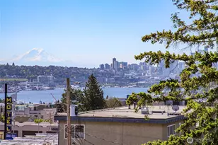 4222 Linden Ave N, Seattle, WA 98103 - Photo 3