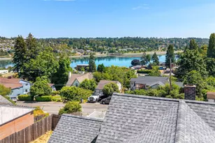 2425 N Wycoff Ave, Bremerton, WA 98312 - Photo 35