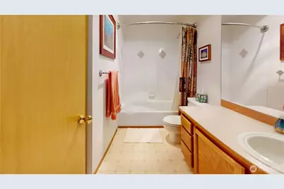 1704 Field Place NE, Renton, WA 98059 - Photo 29