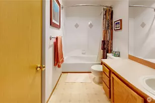 1704 Field Pl NE, Renton, WA 98059 - Photo 29