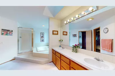 1704 Field Place NE, Renton, WA 98059 - Photo 25