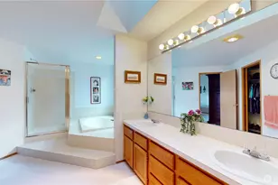1704 Field Pl NE, Renton, WA 98059 - Photo 25