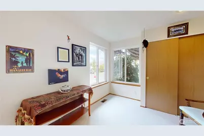 1704 Field Place NE, Renton, WA 98059 - Photo 5