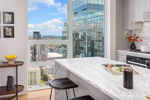 121 Stewart St, Seattle, WA 98101 - Photo 3