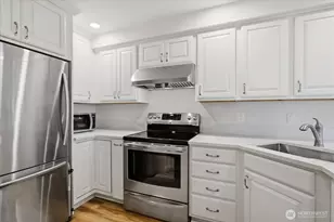 2219 Rucker Ave, Everett, WA 98201 - Photo 5