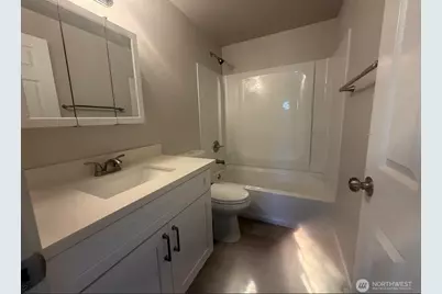 404 S Division Lane, Tacoma, WA 98418 - Photo 5
