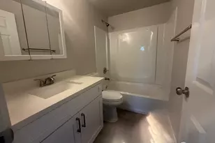 404 S Division Ln, Tacoma, WA 98418 - Photo 5
