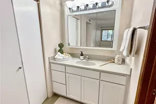 900 East Bay Drive Northeast, Olympia, WA 98506 - Photo 25