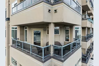 1000 N Aurora Avenue #409, Seattle, WA 98109 - Photo 23