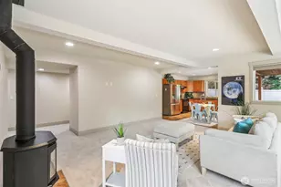 15831 SE 43rd Pl, Bellevue, WA 98006 - Photo 23
