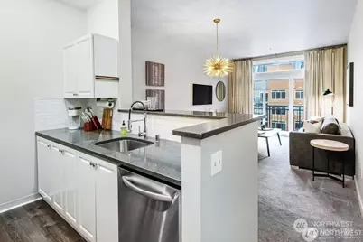 2414 1st Avenue #703, Seattle, WA 98121 - Photo 3