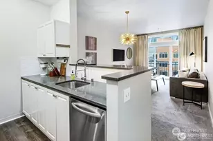 2414 1st Ave, Seattle, WA 98121 - Photo 3