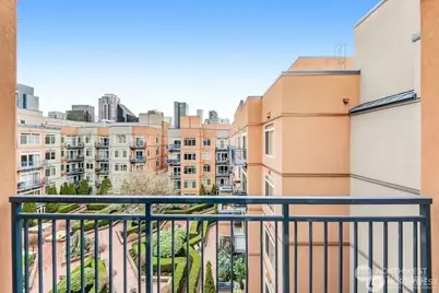 2414 1st Avenue #703, Seattle, WA 98121 - Photo 15