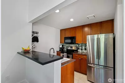 3008 N Narrows Drive #B-301, Tacoma, WA 98407 - Photo 7