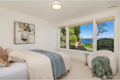 7464 Madrona Drive NE, Bainbridge Island, WA 98110 - Photo 23